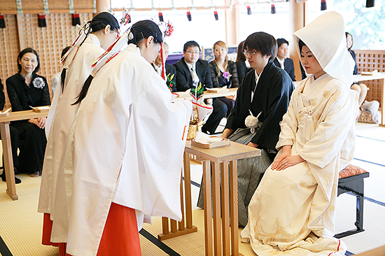 神社で挙式＆屋形船