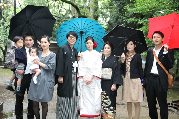 家族だけで結婚式