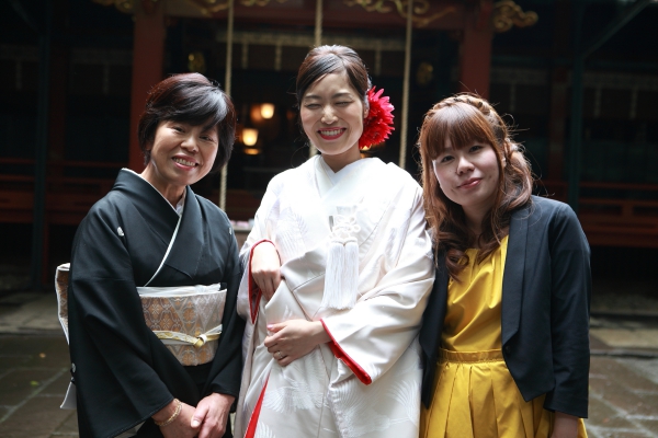 家族だけで結婚式