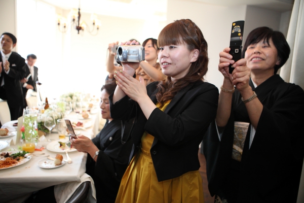 家族だけで結婚式