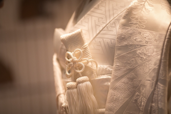 親族と親しい人を招いた祝言