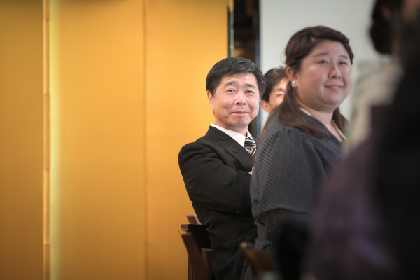 親族と親しい人を招いた祝言