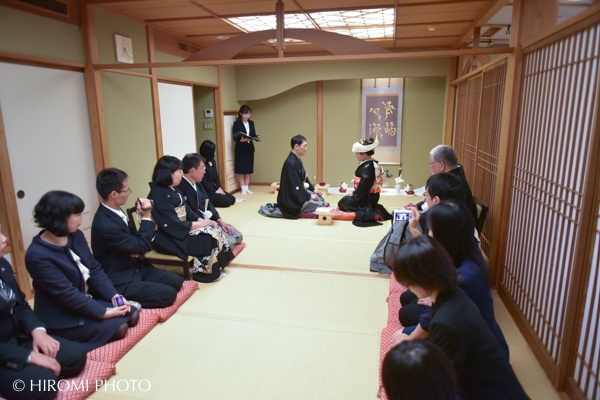 家族集合！温泉旅館で祝言