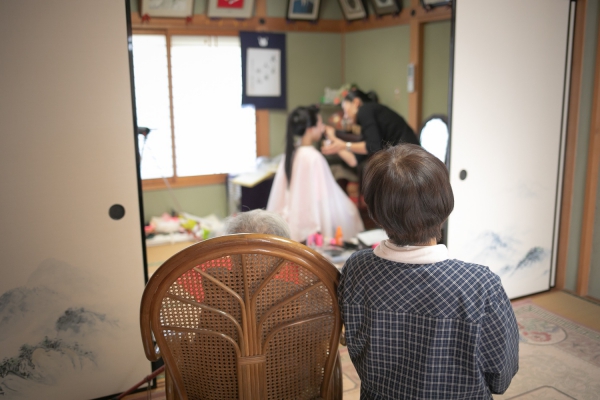 実家で祝言