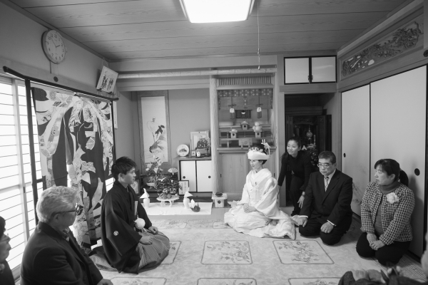 実家で祝言