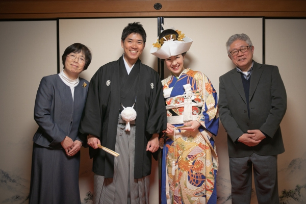 実家で祝言